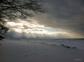 Empire Beach Cloud Break